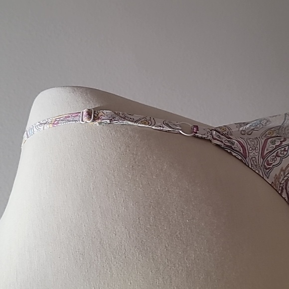 TORRID 2X WHITE PASTEL PAISLEY SLEEVELESS SUMMER TANK TOP BOHEMIAN CASUAL SHIRT - Picture 12 of 15